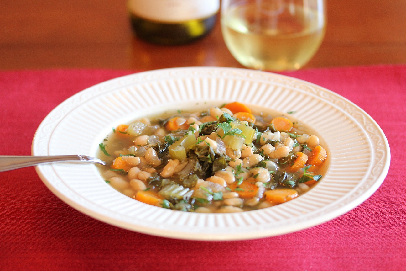 Lazy Day Kale and White Bean Soup