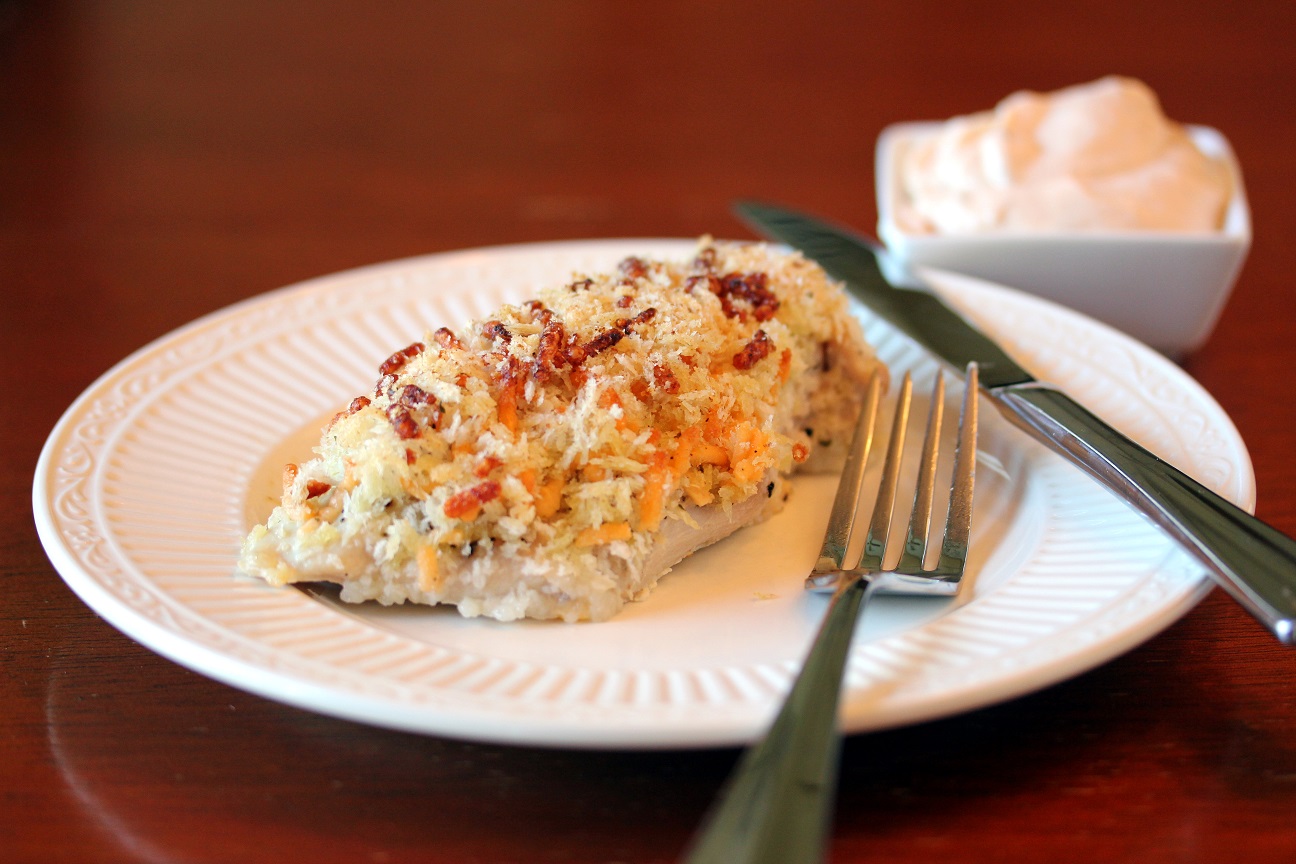 Baked Cheddar Ranch Chicken with Spicy Ranch Dip