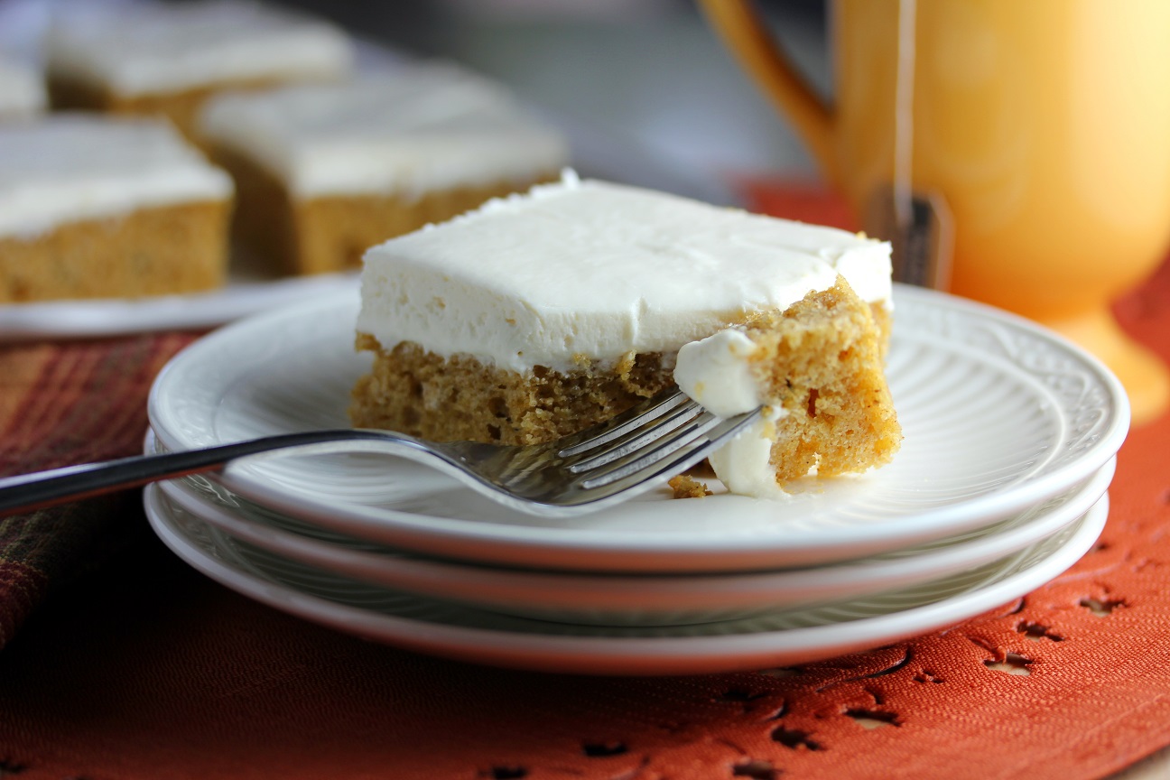 Brown Butter Pumpkin Bars with Fluffy Cream Cheese Frosting